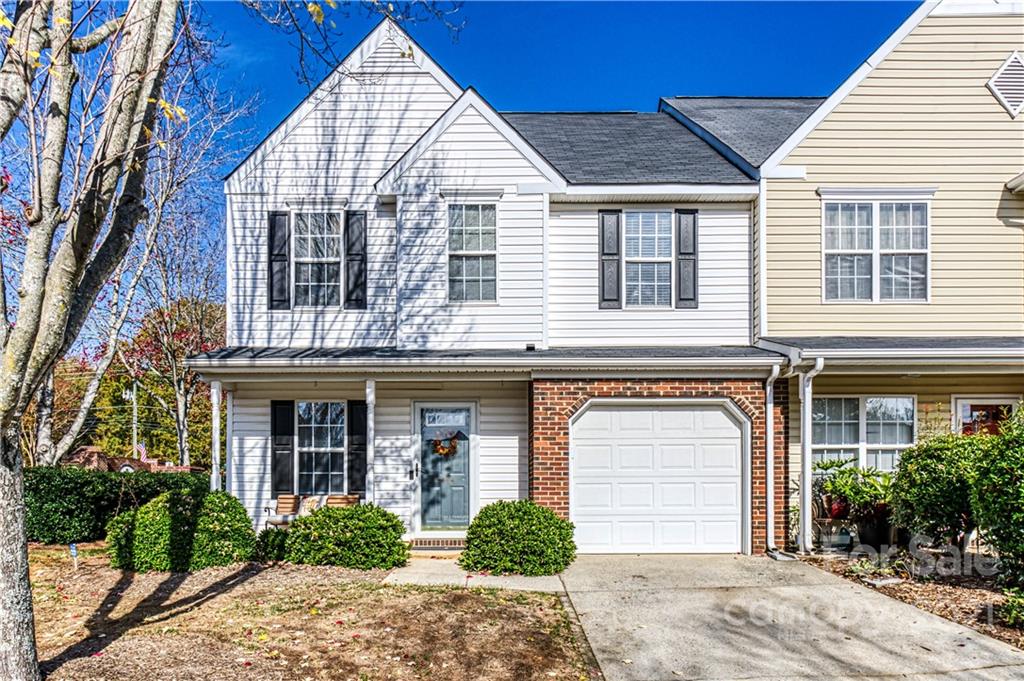 9444 Elizabeth Townes Lane