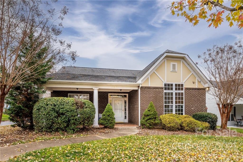 Property image 1 at 13040 Park Crescent Circle, Pineville, NC 28134