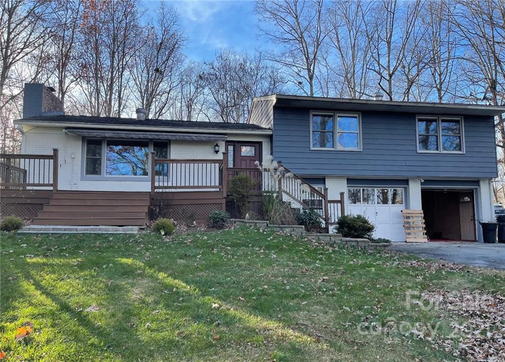 Property image 1 at 18 Mason View Lane, Hendersonville, NC 28792