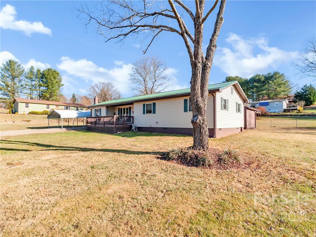 Property image 1 at 266 James Street, Clyde, NC 28721