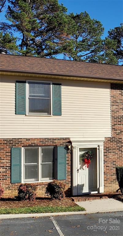 Property image 1 at 1330 5th Street, Hickory, NC 28601