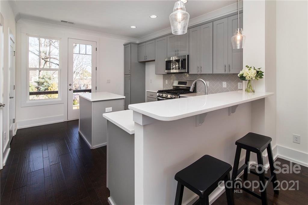 Property image 1 at 824 Seigle Point Drive, Charlotte, NC 28204