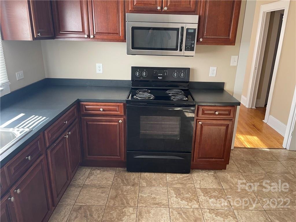 Property image 1 at 607 Salisbury Road, Statesville, NC 28677