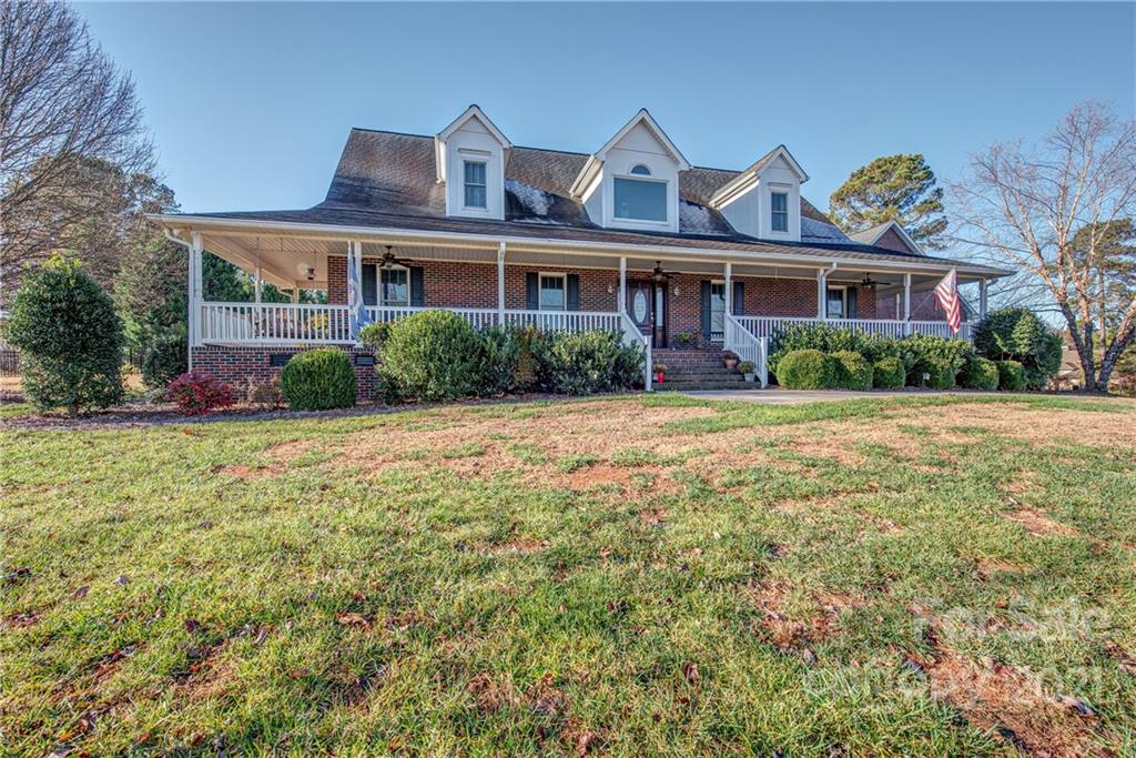 9105 Shorewood Place