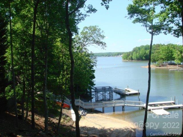 Property image 1 at 16131 Whitesail Drive, Charlotte, NC 28278