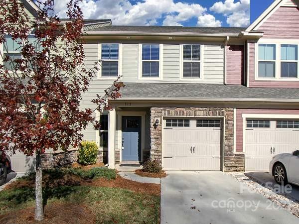 Property image 1 at 515 Park Meadows Drive, Matthews, NC 28104