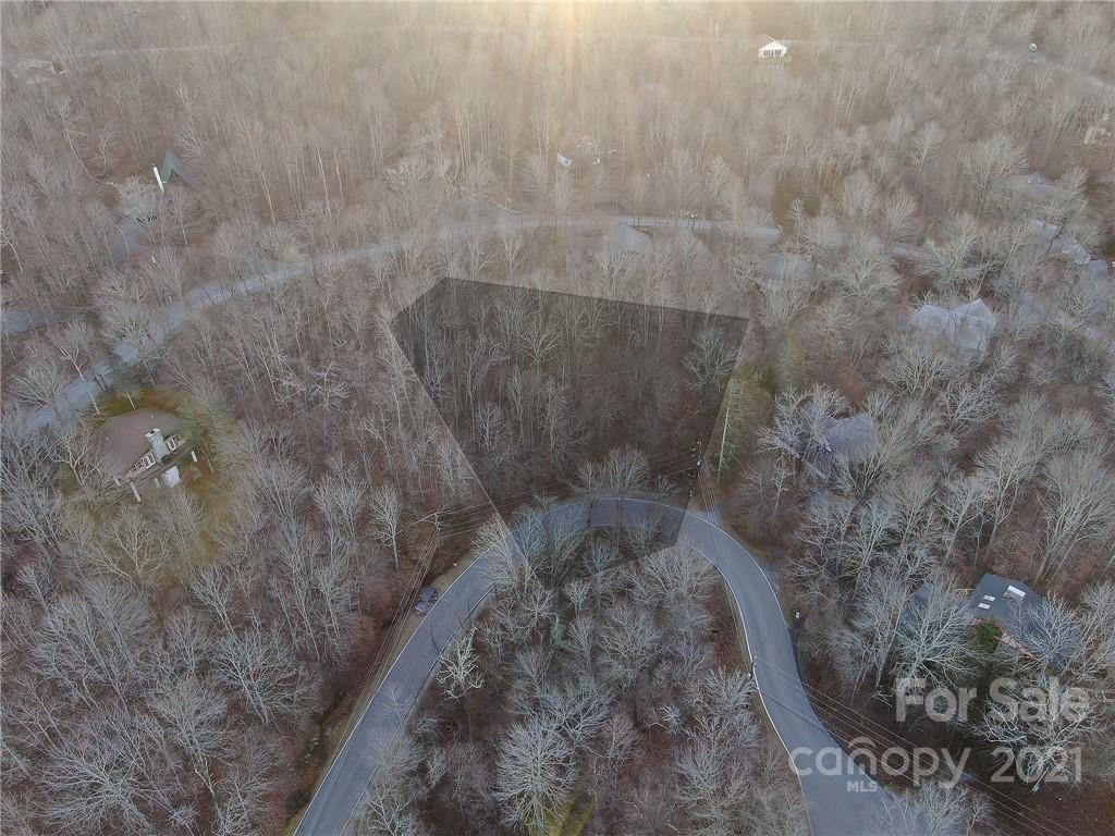 Property image 1 at 310 Charter Hills Road, Beech Mountain, NC 28604