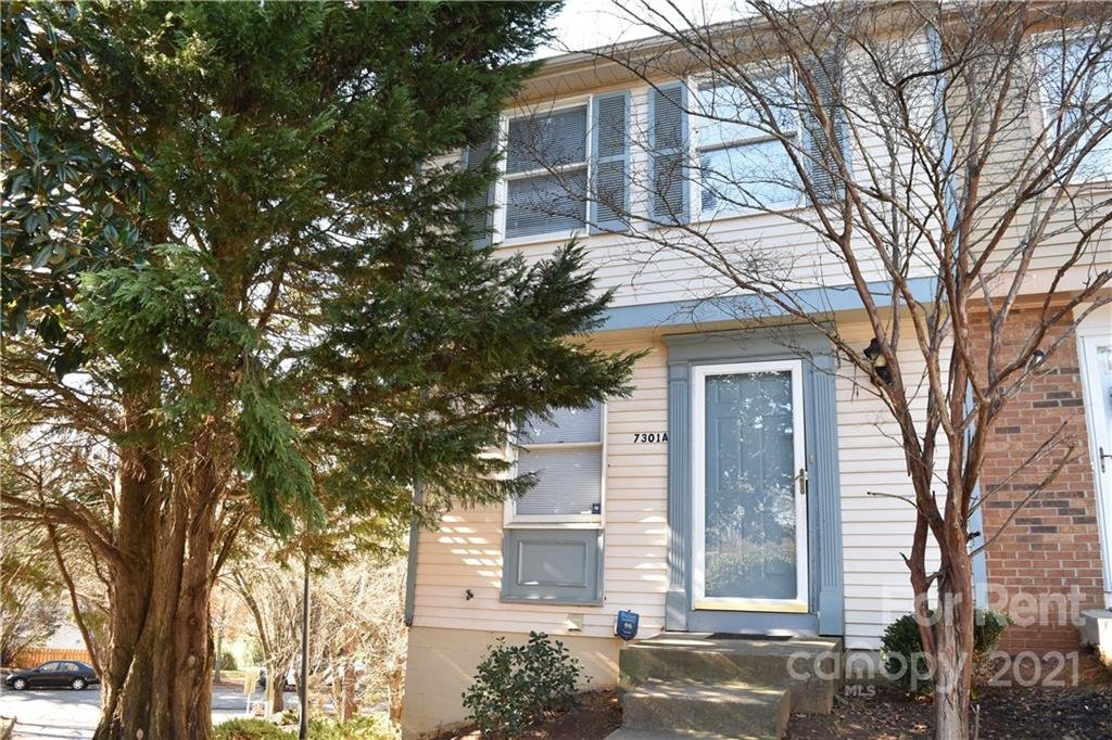 Property image 1 at 7301 Pebblestone Drive, Charlotte, NC 28212