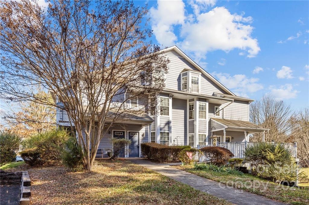 Property image 1 at 6053 Treetop Court, Charlotte, NC 28212