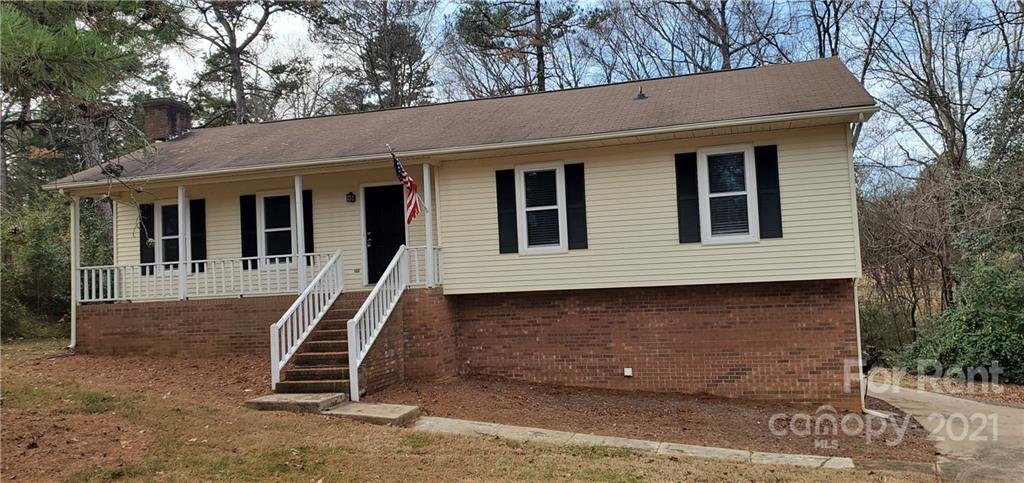 2209 Applegate Drive