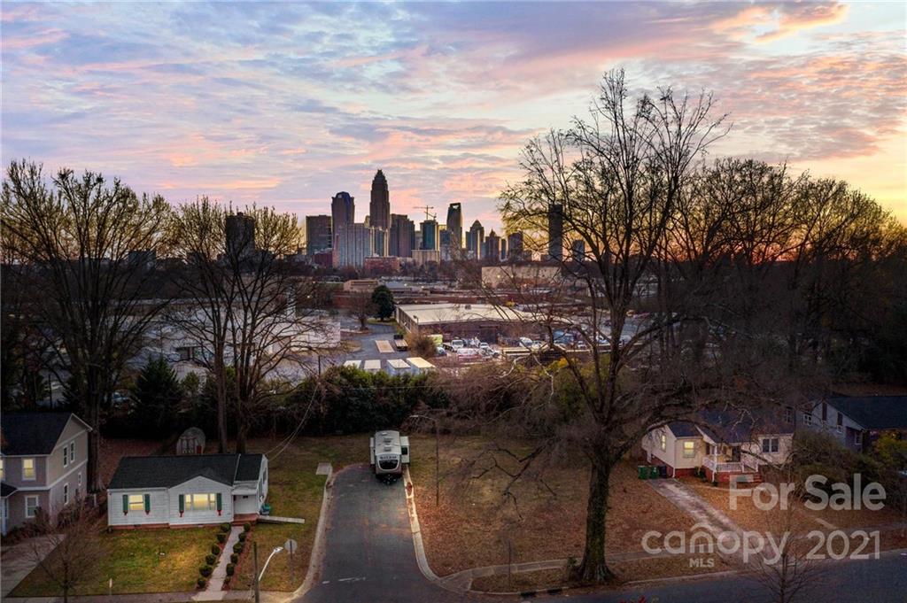 Property image 1 at 401 Plymouth Avenue, Charlotte, NC 28206