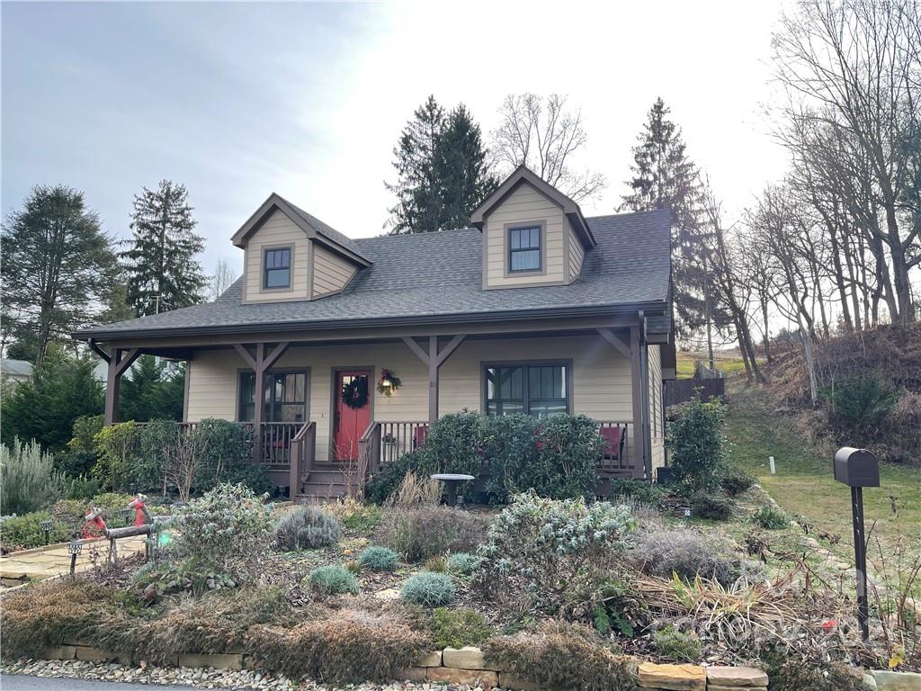 Property image 1 at 10 Verde Drive, Asheville, NC 28806