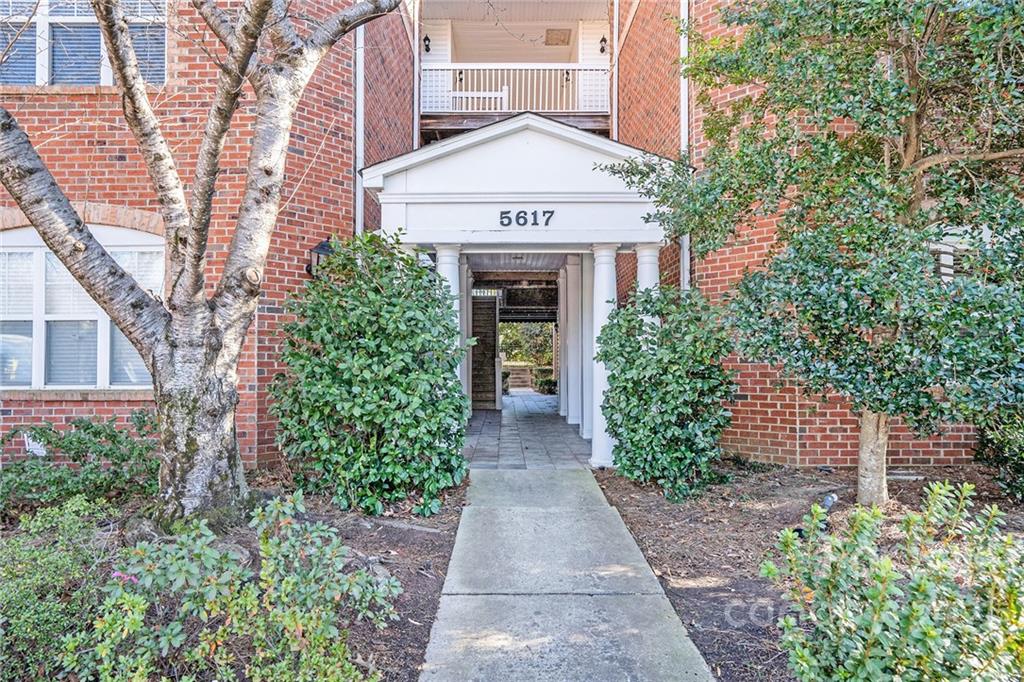 Property image 1 at 5617 Fairview Road, Charlotte, NC 28209