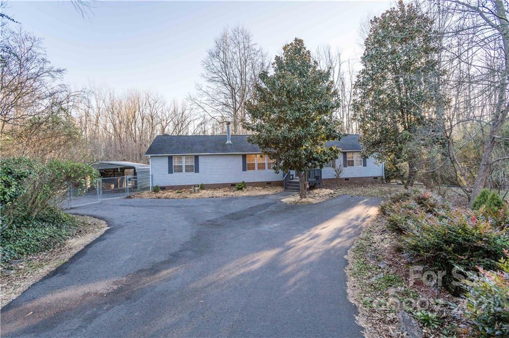 Property image 1 at 5411 Creek Run Court, Kings Mountain, NC 28086