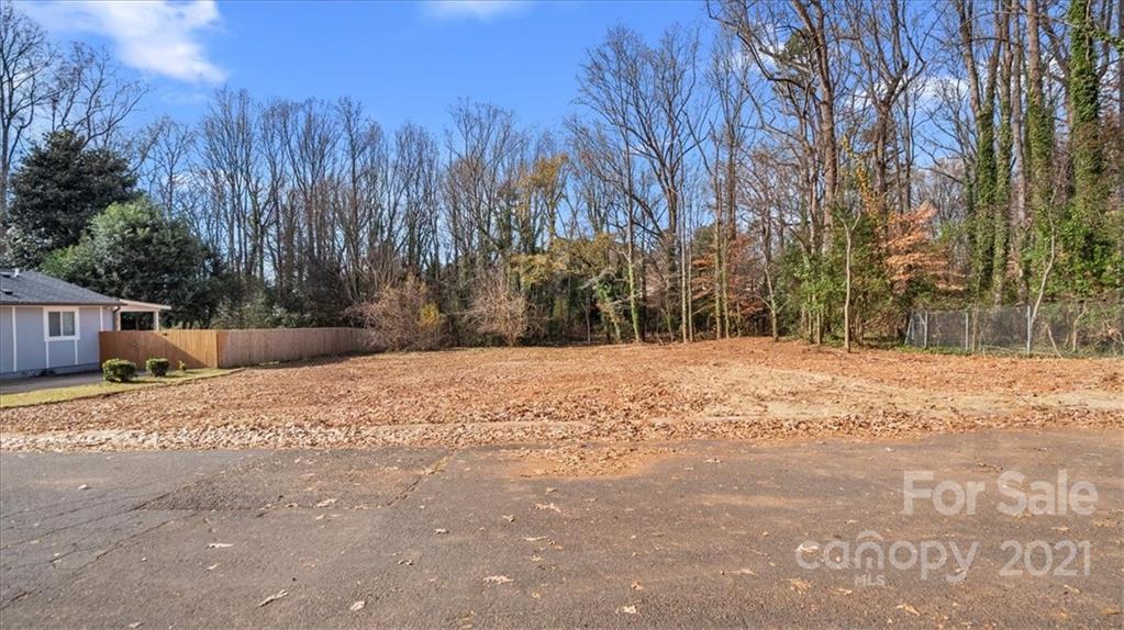 Property image 1 at 2800 Mccombs Street, Charlotte, NC 28208