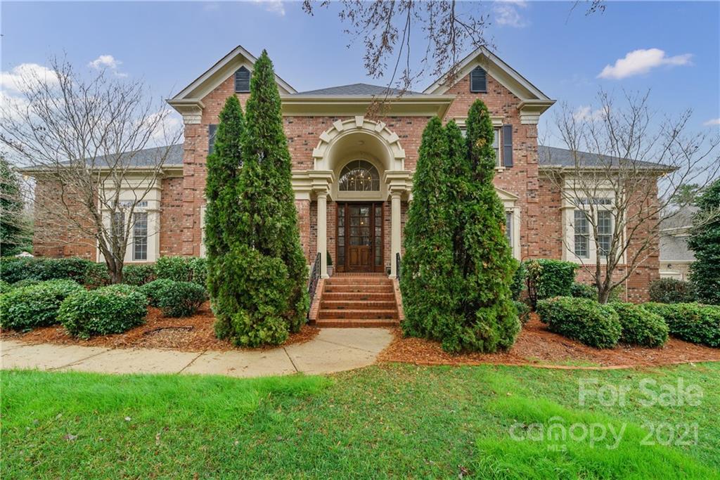 Property image 1 at 9005 Caliterra Drive, Matthews, NC 28104