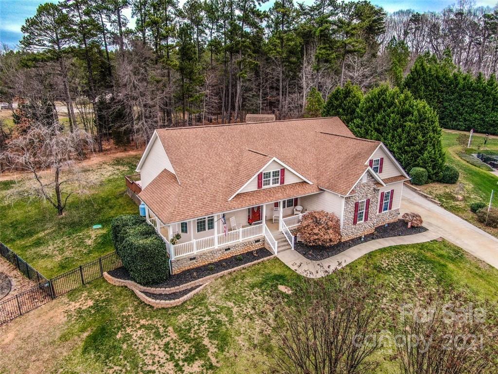 Property image 1 at 123 Winding Creek Drive, Troutman, NC 28166