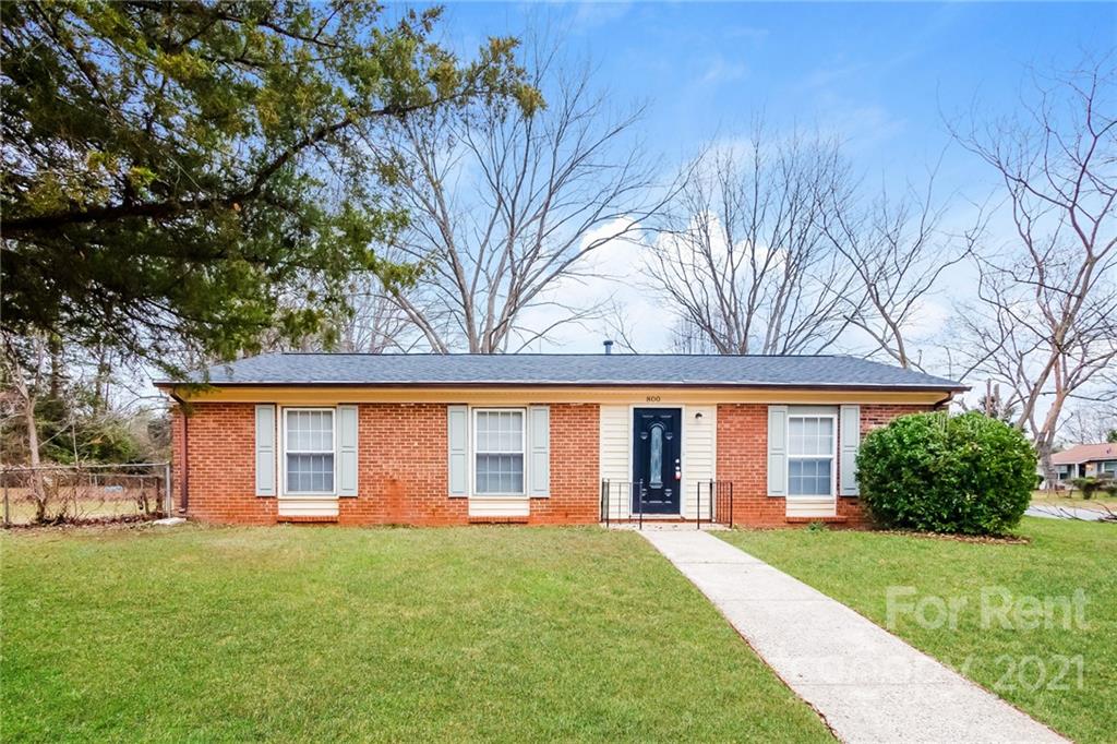 Property image 1 at 800 Milan Road, Charlotte, NC 28216