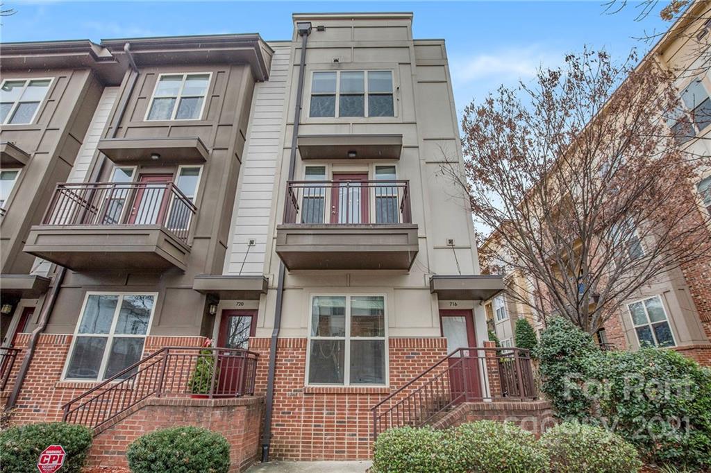 Property image 1 at 716 Seigle Point Drive, Charlotte, NC 28204