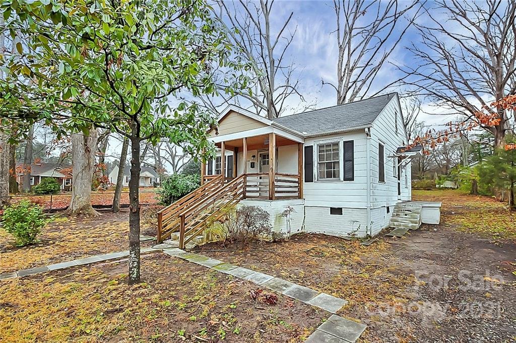 Property image 1 at 1220 Chronicle Avenue, Gastonia, NC 28052