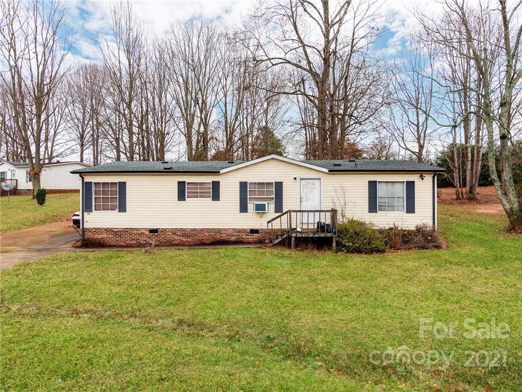 Property image 1 at 3464 Rock Creek Drive, Newton, NC 28658