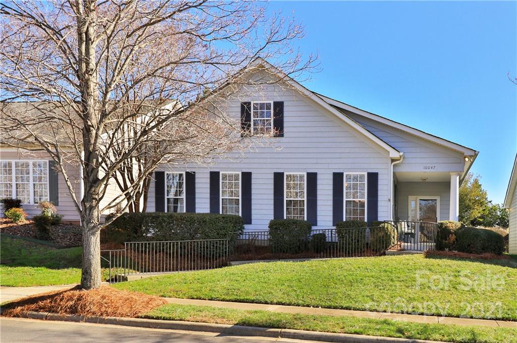 Property image 1 at 10047 Bishops Gate Boulevard, Pineville, NC 28134