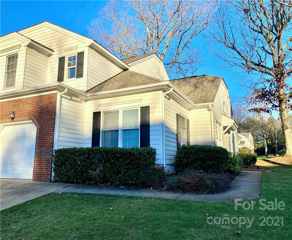 Property image 1 at 8616 Fox Chase Lane, Charlotte, NC 28269