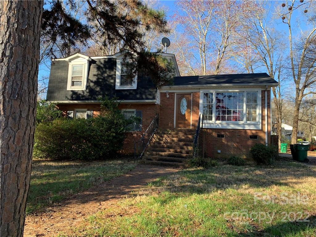 Property image 1 at 2545 Cedarwild Road, Charlotte, NC 28212