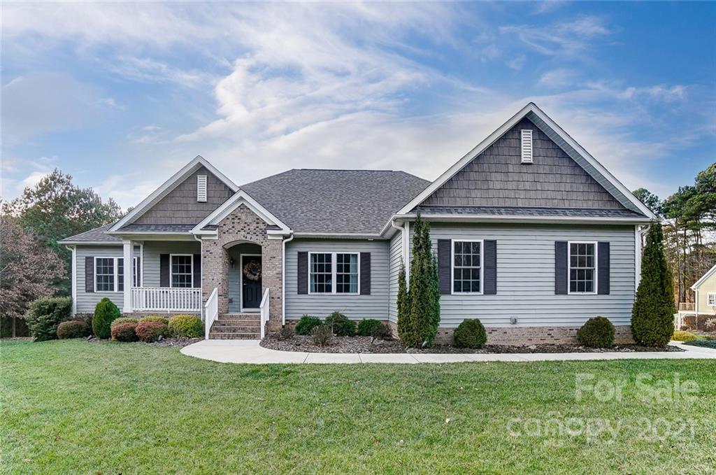 Property image 1 at 9271 Belle Pines Court, Sherrills Ford, NC 28673