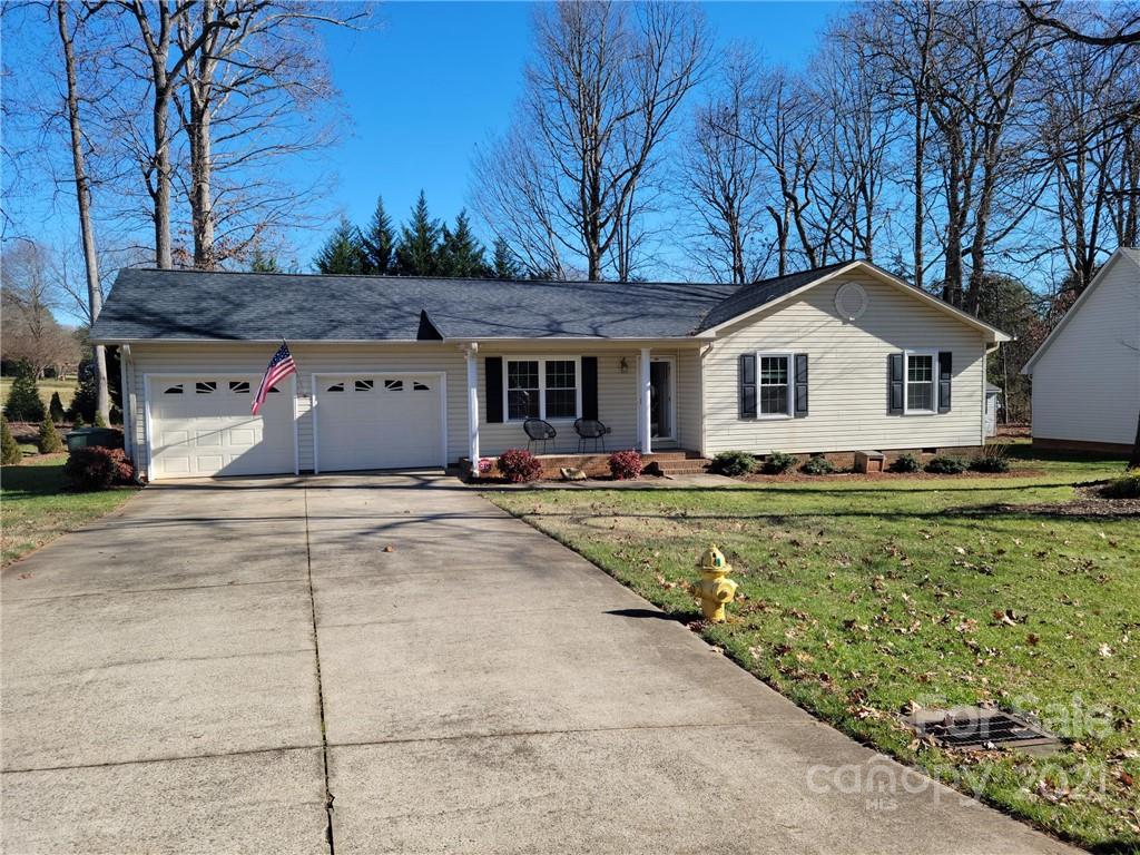 Property image 1 at 412 10th Avenue, Conover, NC 28613