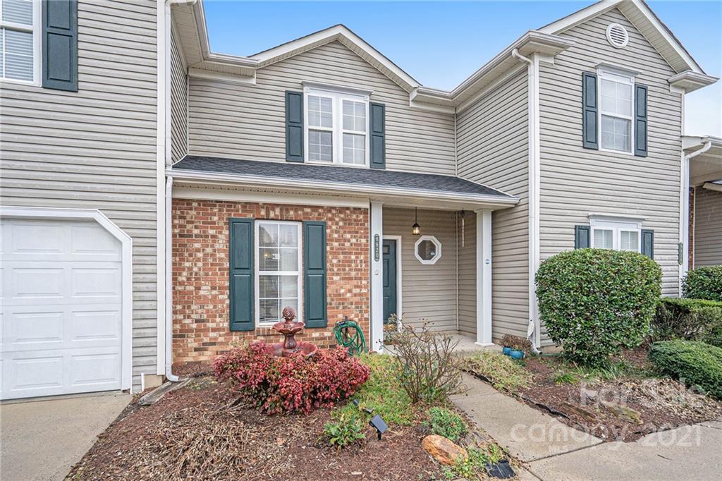 Property image 1 at 8820 Treyburn Drive, Charlotte, NC 28216