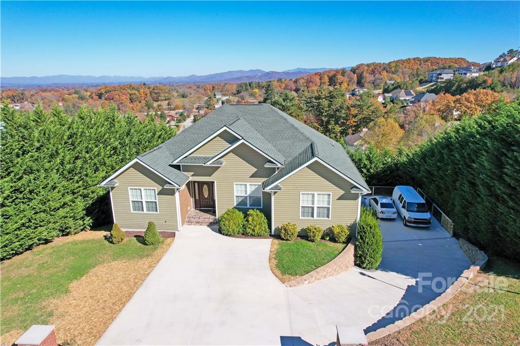 Property image 1 at 147 Climbing Aster Way, Asheville, NC 28806