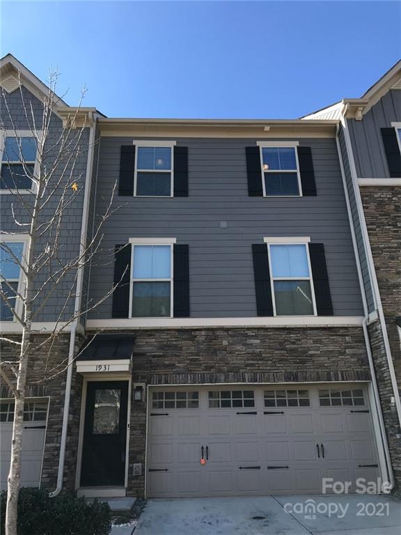 Property image 1 at 1931 Catkin Lane, Charlotte, NC 28205