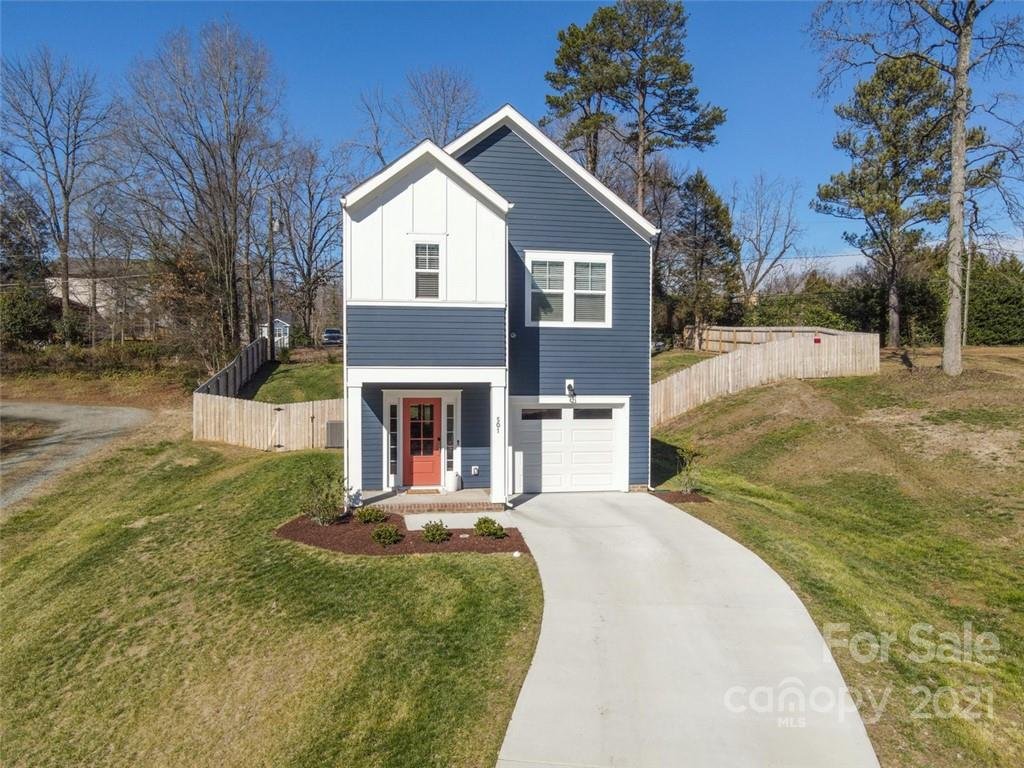Property image 1 at 501 Owen Boulevard, Charlotte, NC 28213