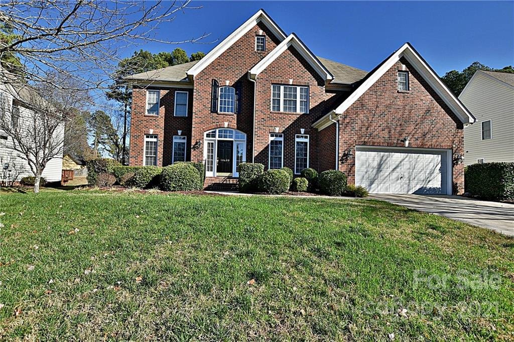 Property image 1 at 10488 Gunnison Lane, Charlotte, NC 28277