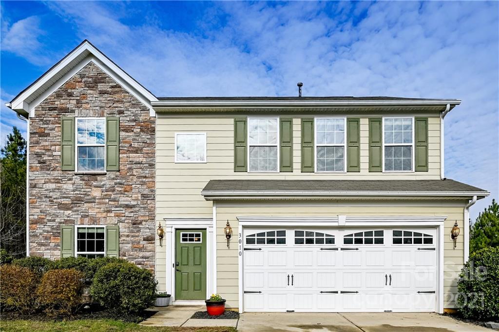 Property image 1 at 3010 Robusta Court, Gastonia, NC 28056