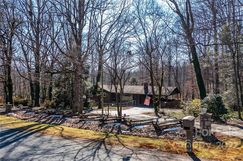 204 Brentwood Circle