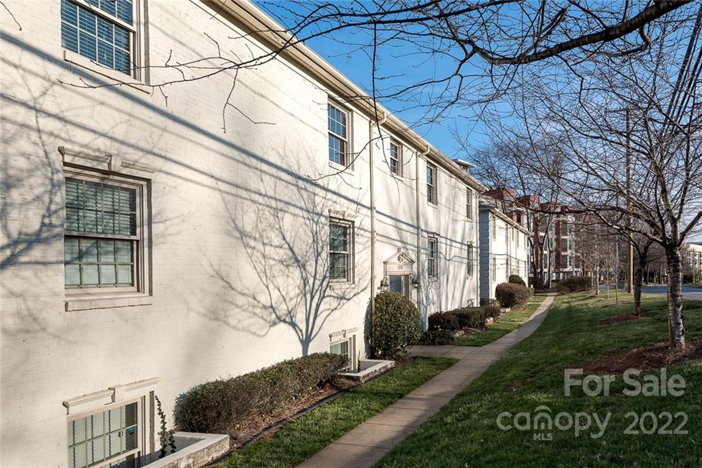 Property image 1 at 4913 Park Road, Charlotte, NC 28209