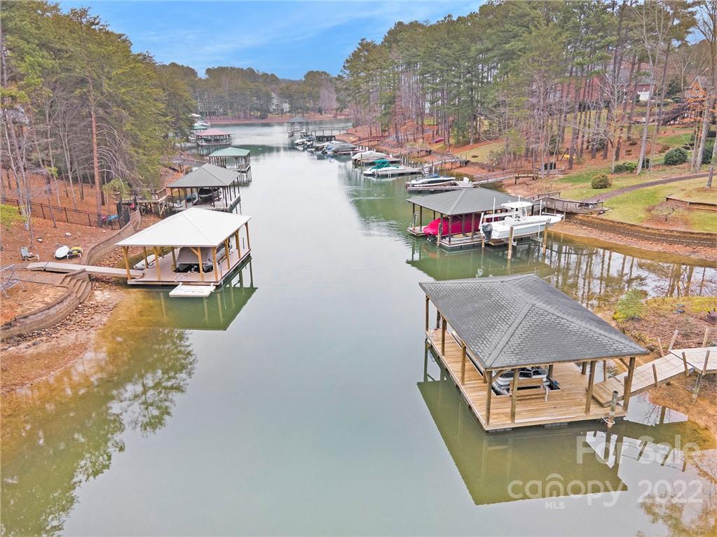 Property image 1 at 2483 Wellesbourne Lane, Sherrills Ford, NC 28673