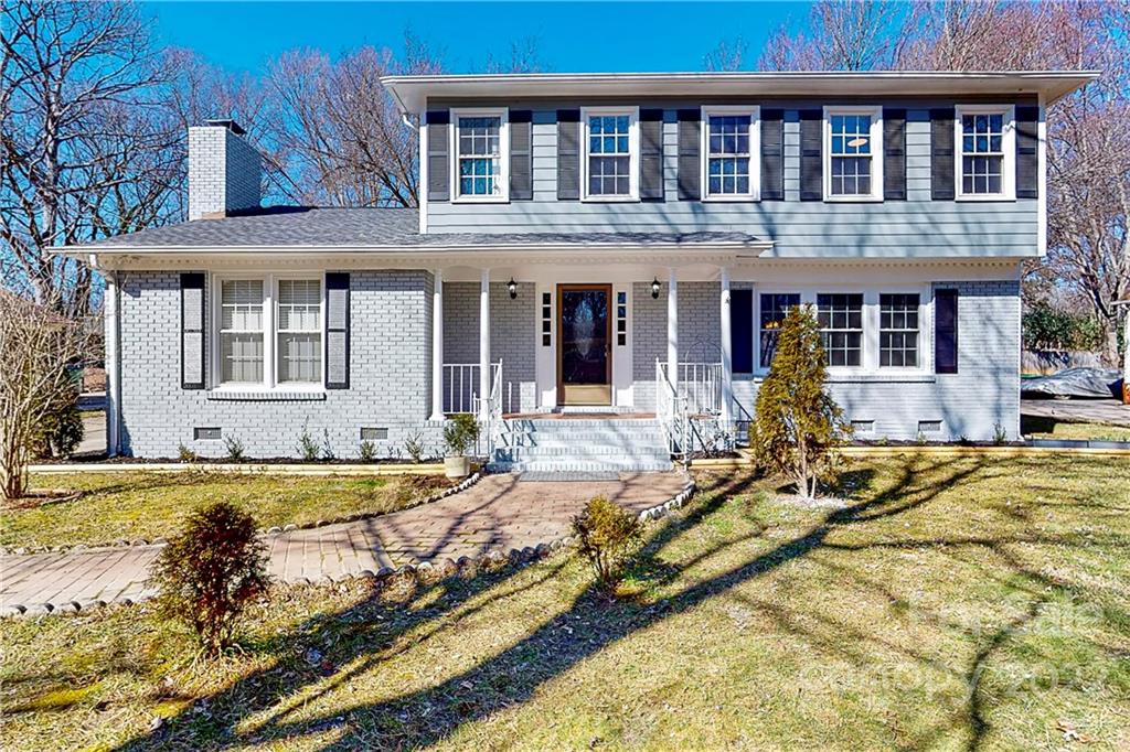 2115 Knickerbocker Drive