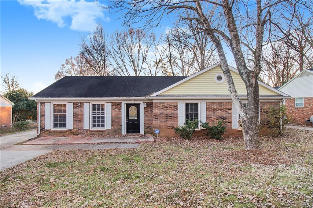 7310 Riding Trail Road