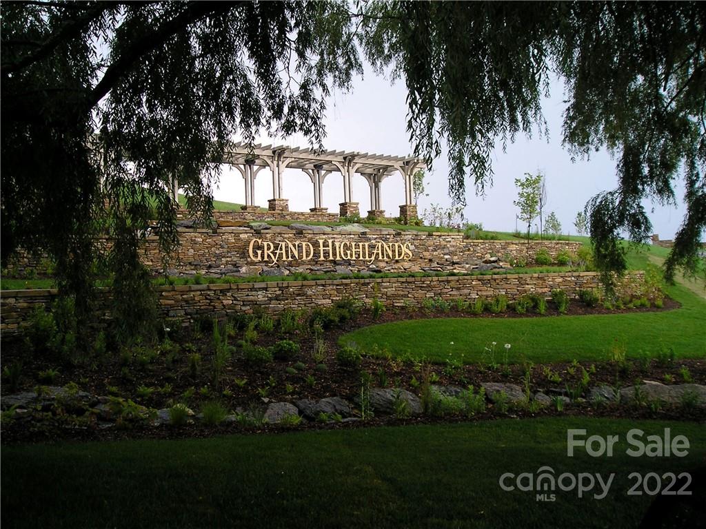 Property image 1 at 62 Autumn Ridge Road, Hendersonville, NC 28792