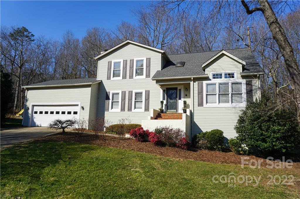 Property image 1 at 429 31st Avenue Court, Hickory, NC 28601