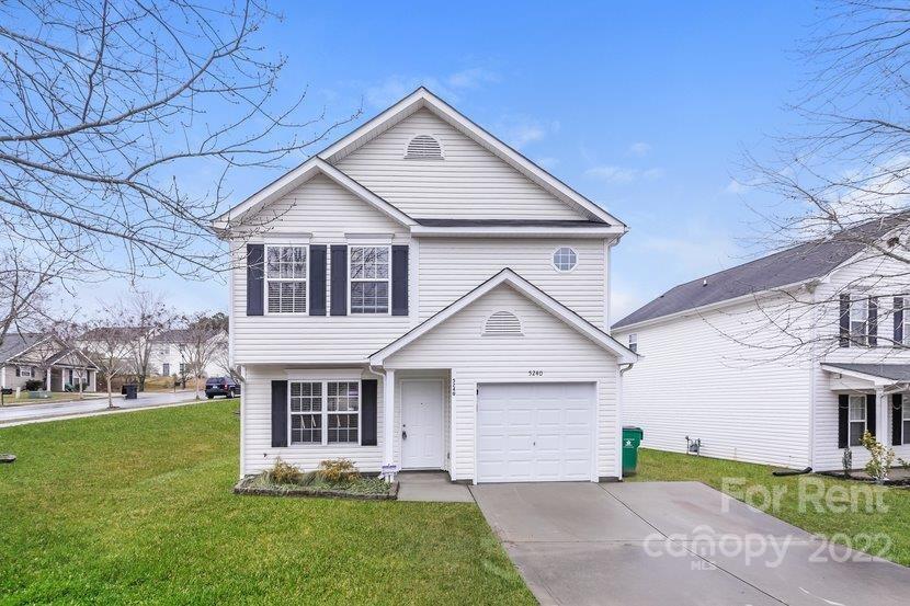 Property image 1 at 5240 Beam Lake Drive, Charlotte, NC 28216