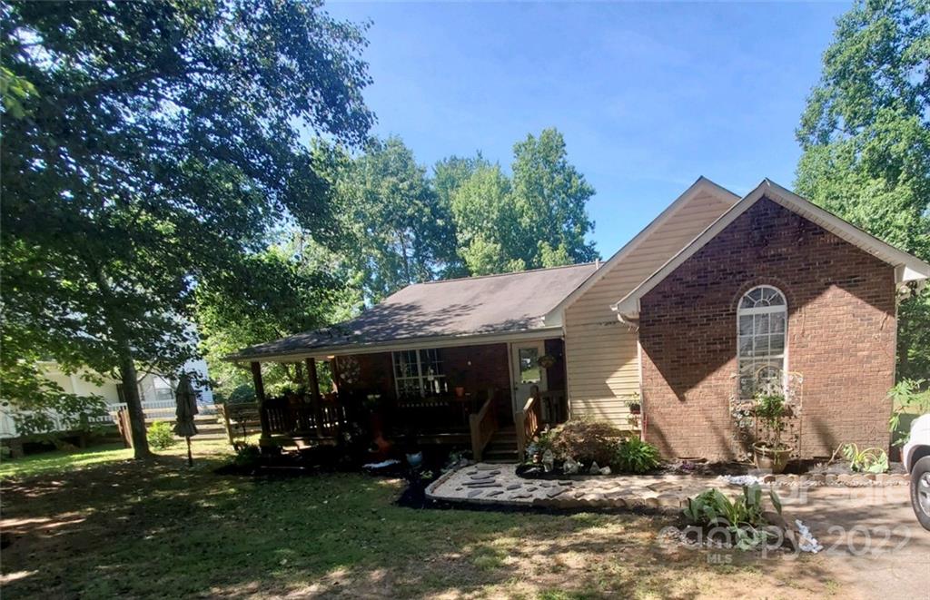 Property image 1 at 7828 Katherine Drive, Denver, NC 28037