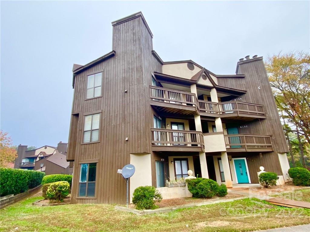 Property image 1 at 8129 Cedar Glen Drive, Charlotte, NC 28212