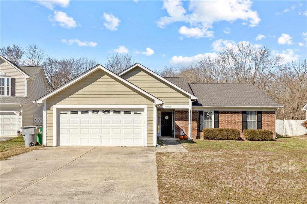 Property image 1 at 12109 Landing Green Drive, Charlotte, NC 28277
