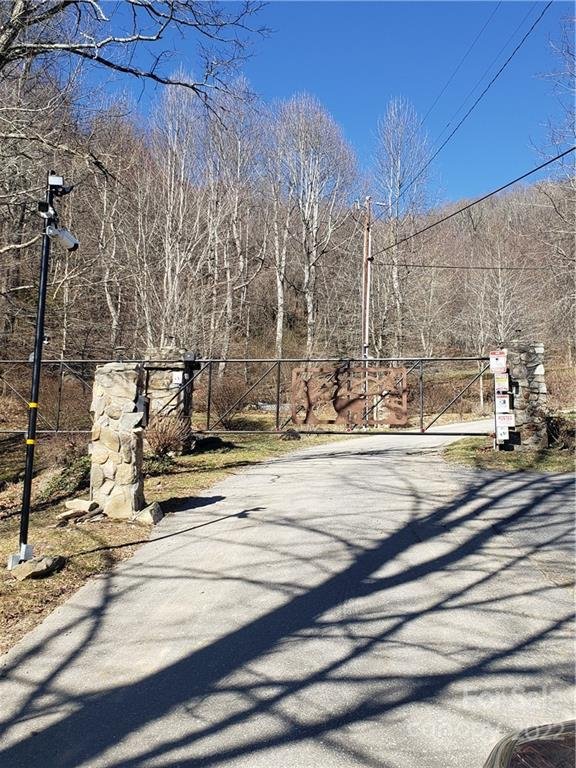 Property image 1 at 343 Bearwallow Trail, Leicester, NC 28748