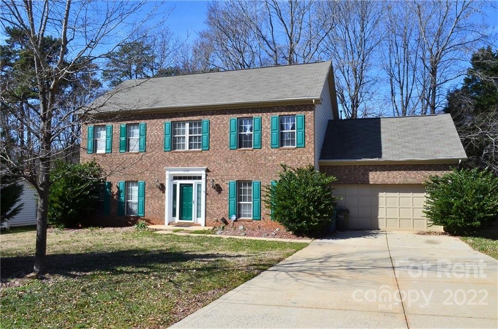 Property image 1 at 12308 Woodbend Drive, Matthews, NC 28105