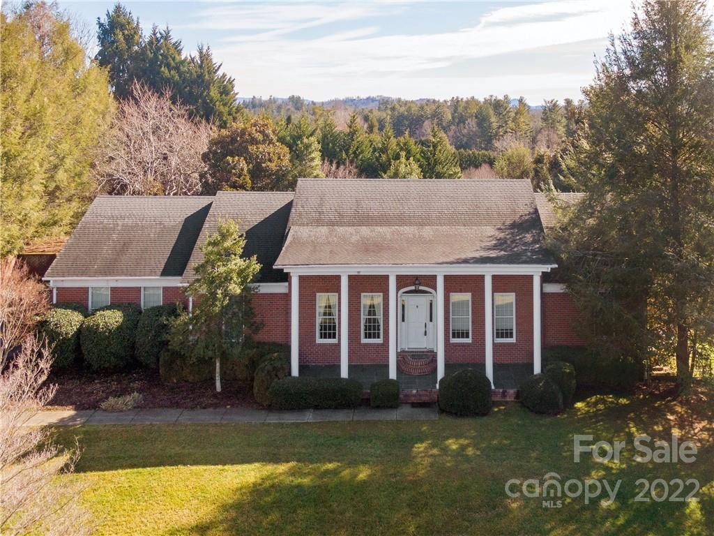Property image 1 at 124 Cypress Point, Hendersonville, NC 28739